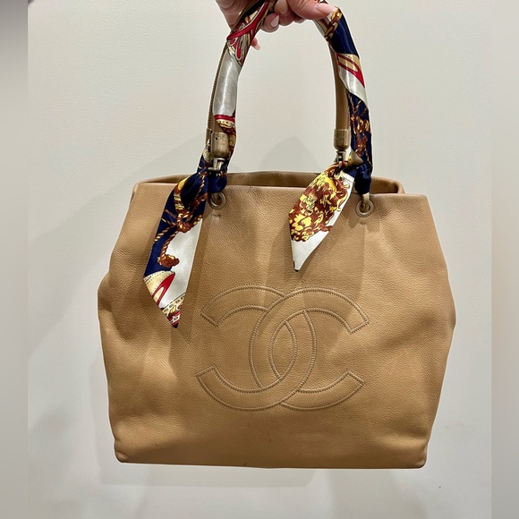 Chanel Coco Mark beige caviar tote - Picture 2 of 12